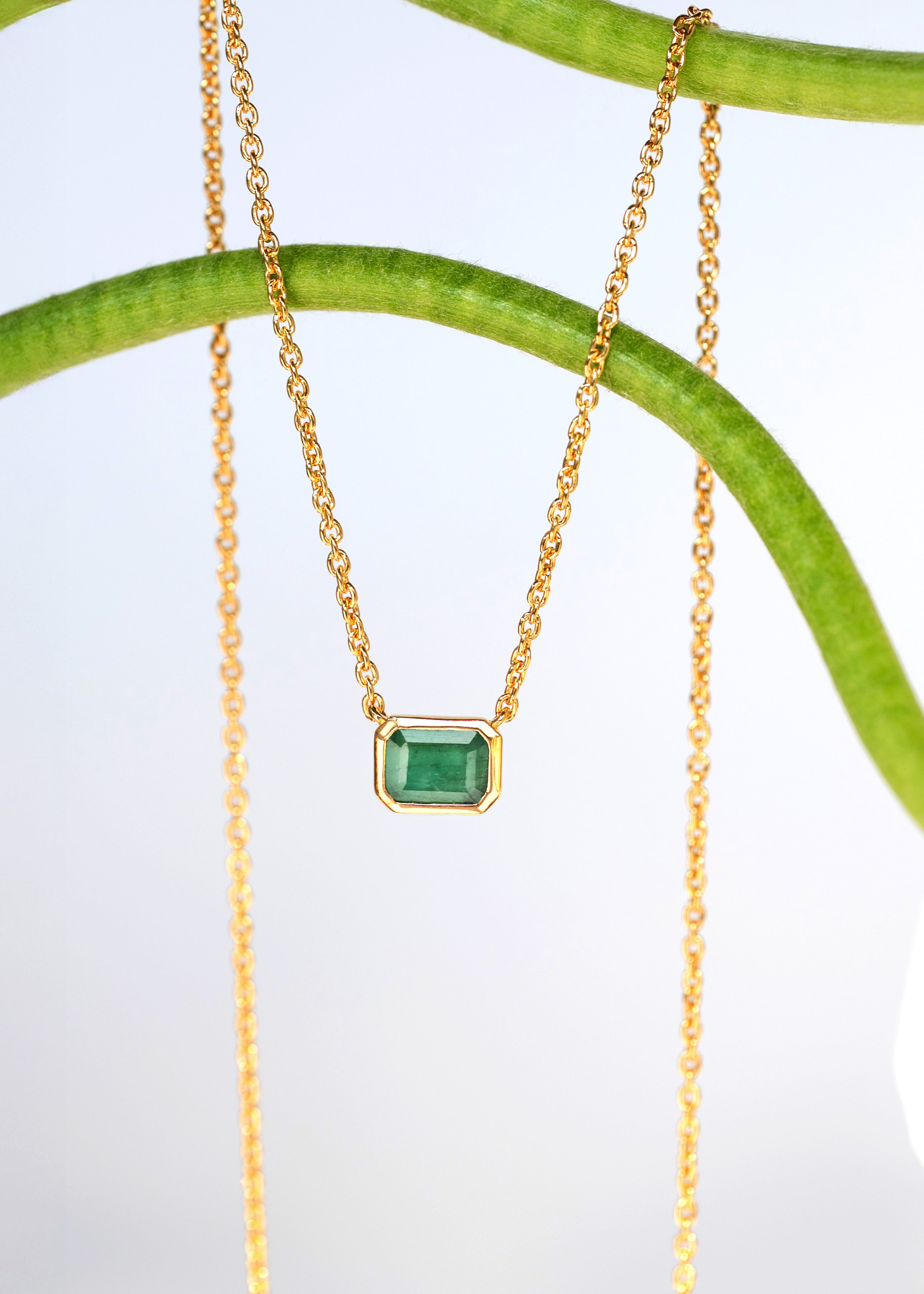 Emerald Necklace Emerald Cut 1 CT.