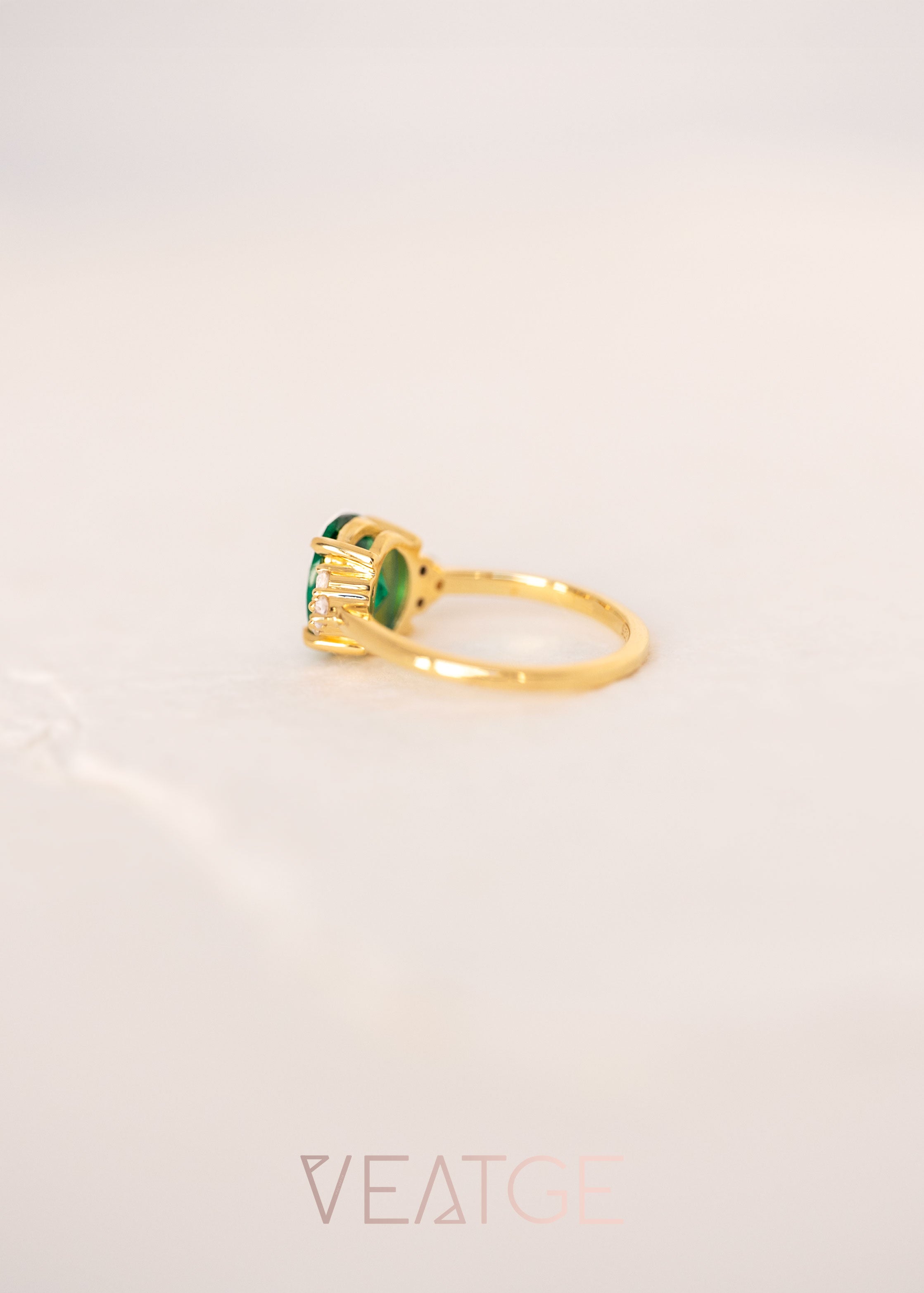 Emerald Ring Gold - Fleur