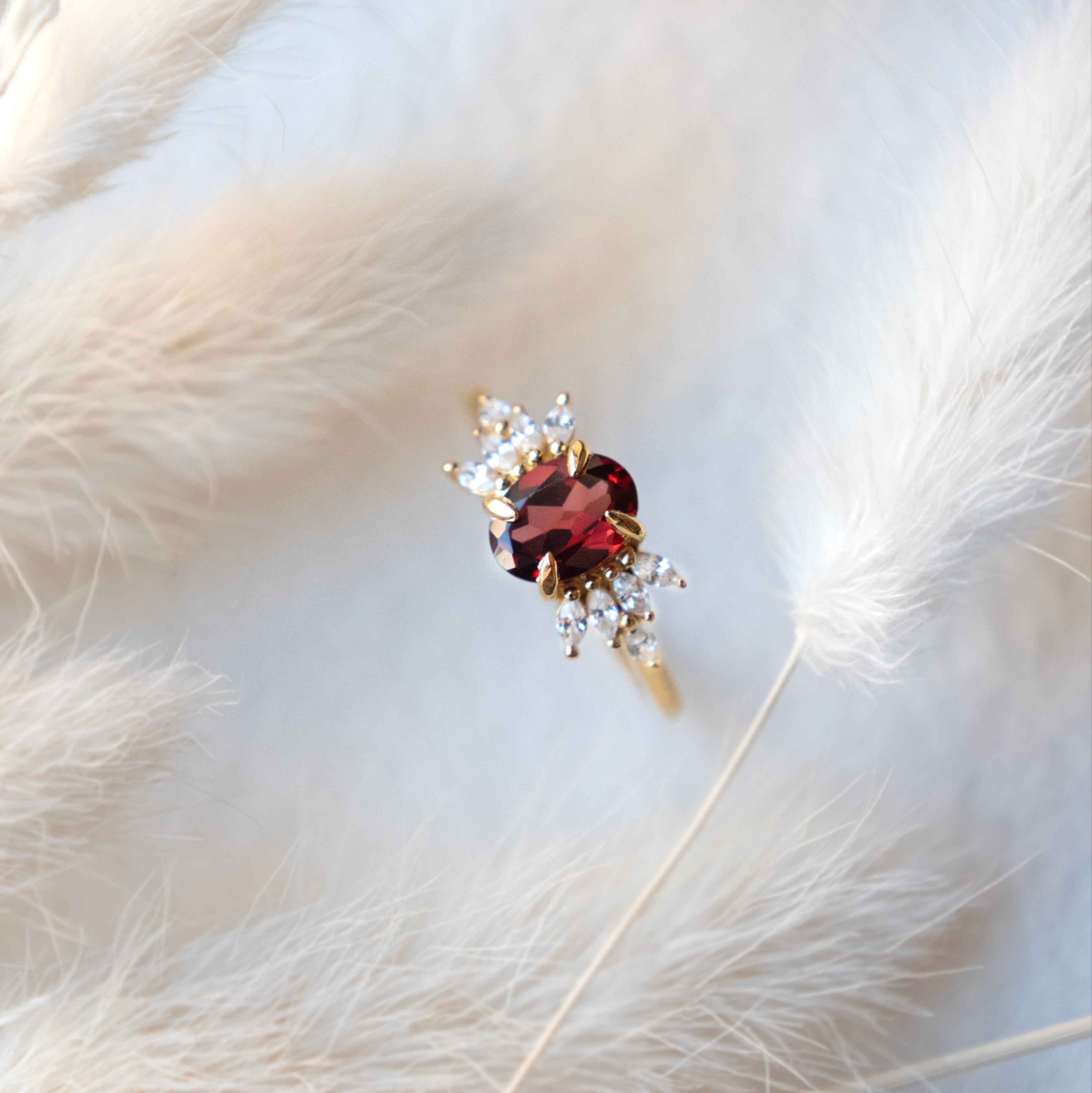 Dahlia Gold Garnet Ring Veatge