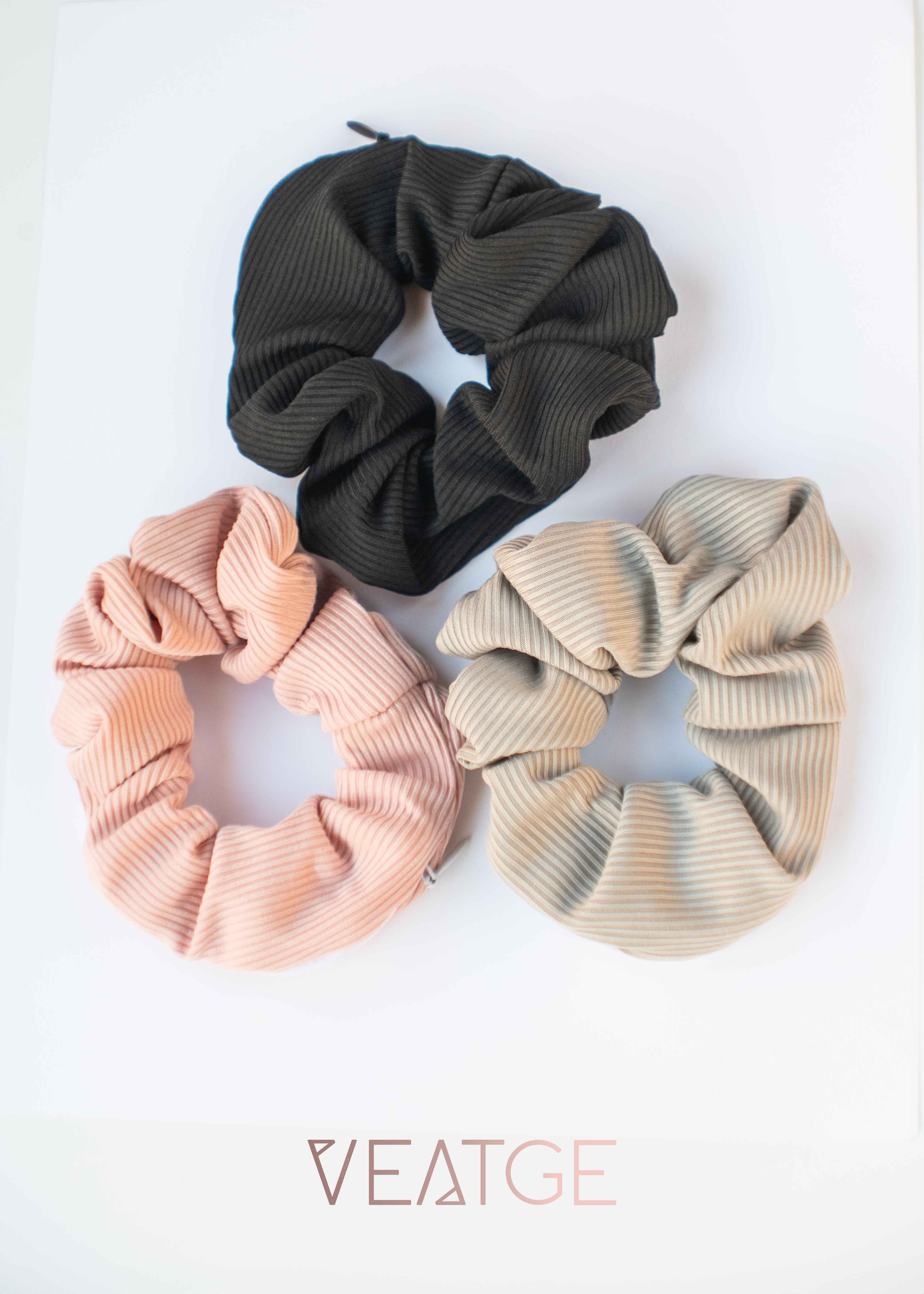 Scrunchie With Hidden Jewelry Pocket