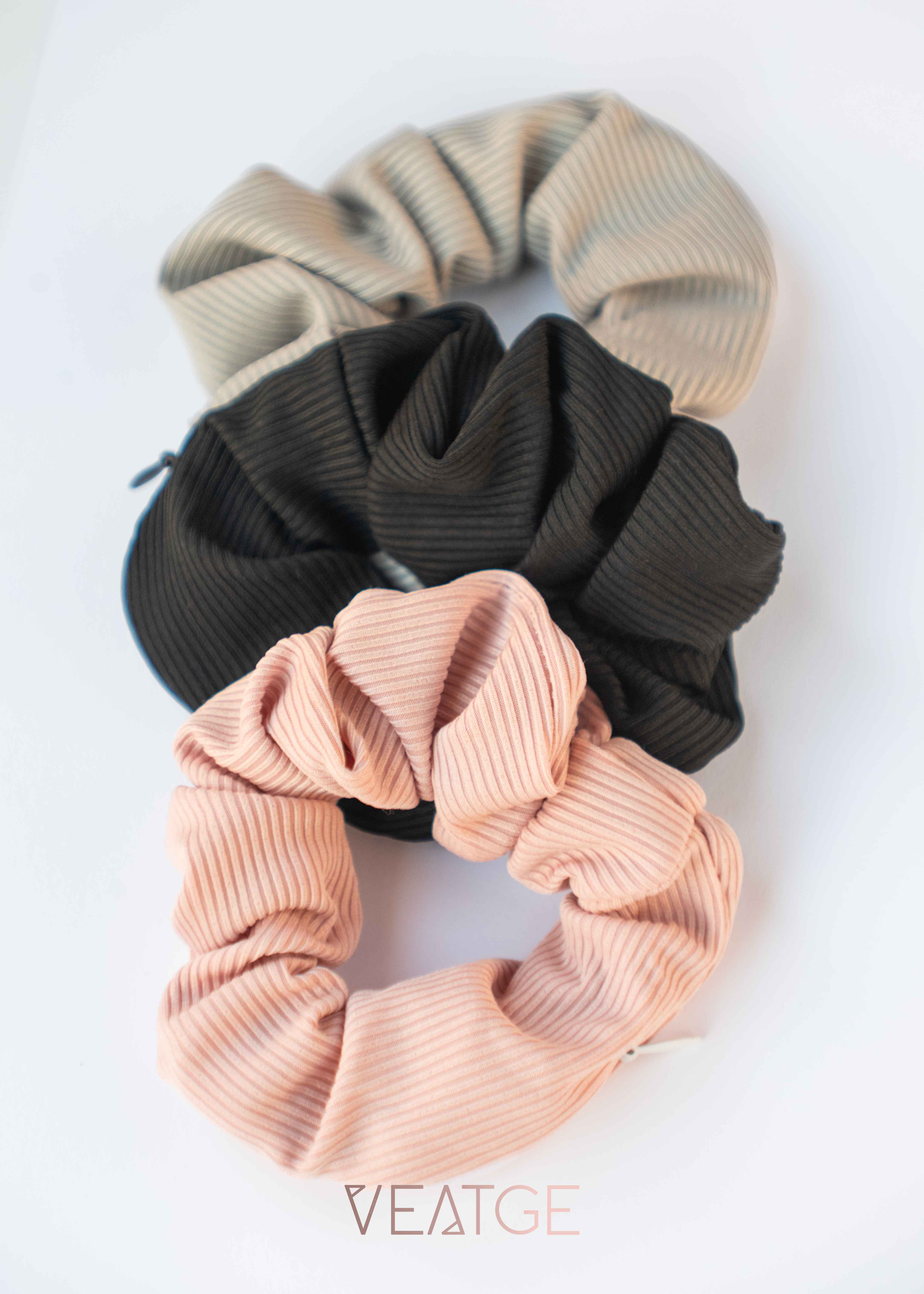 Scrunchie With Hidden Jewelry Pocket