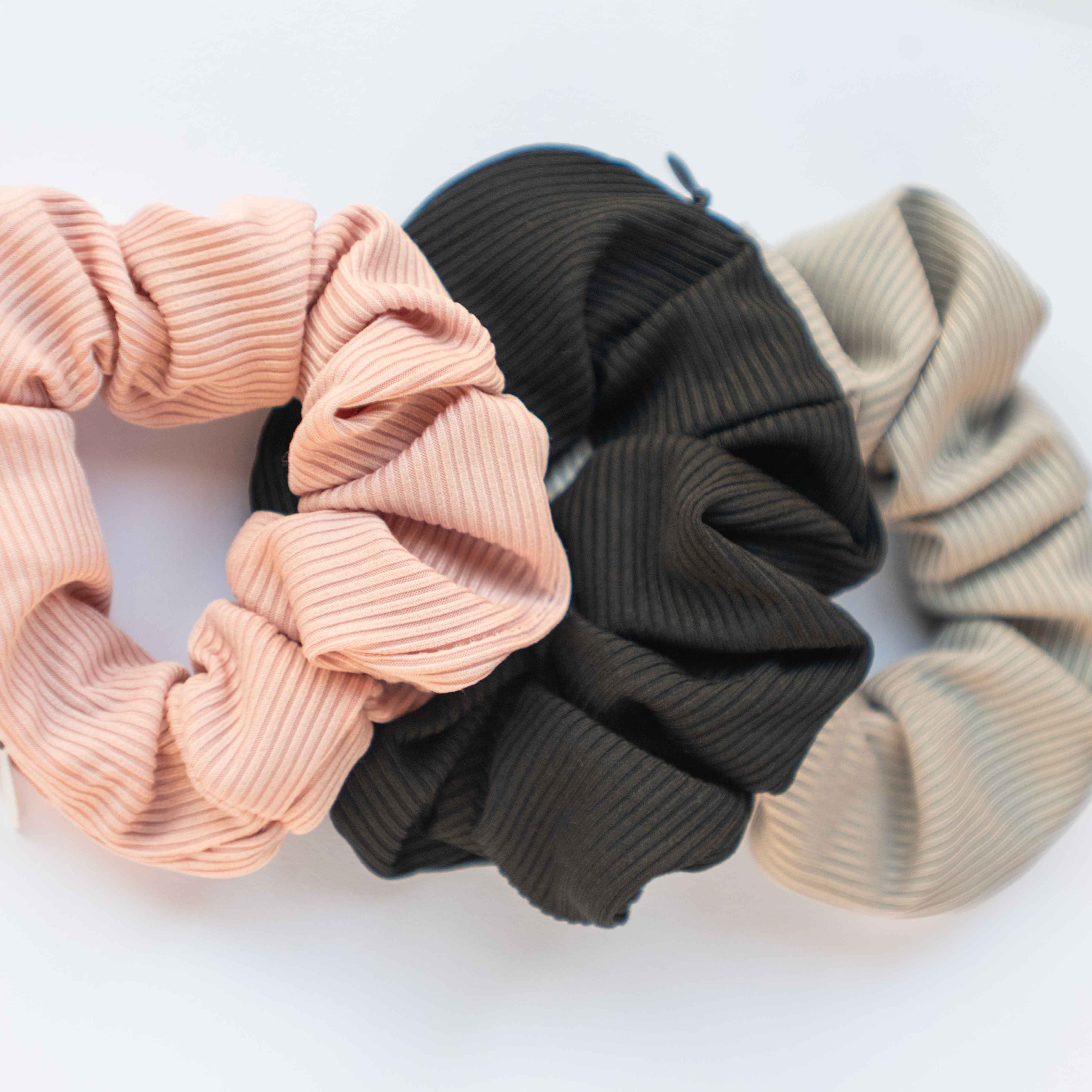 Scrunchie With Hidden Jewelry Pocket