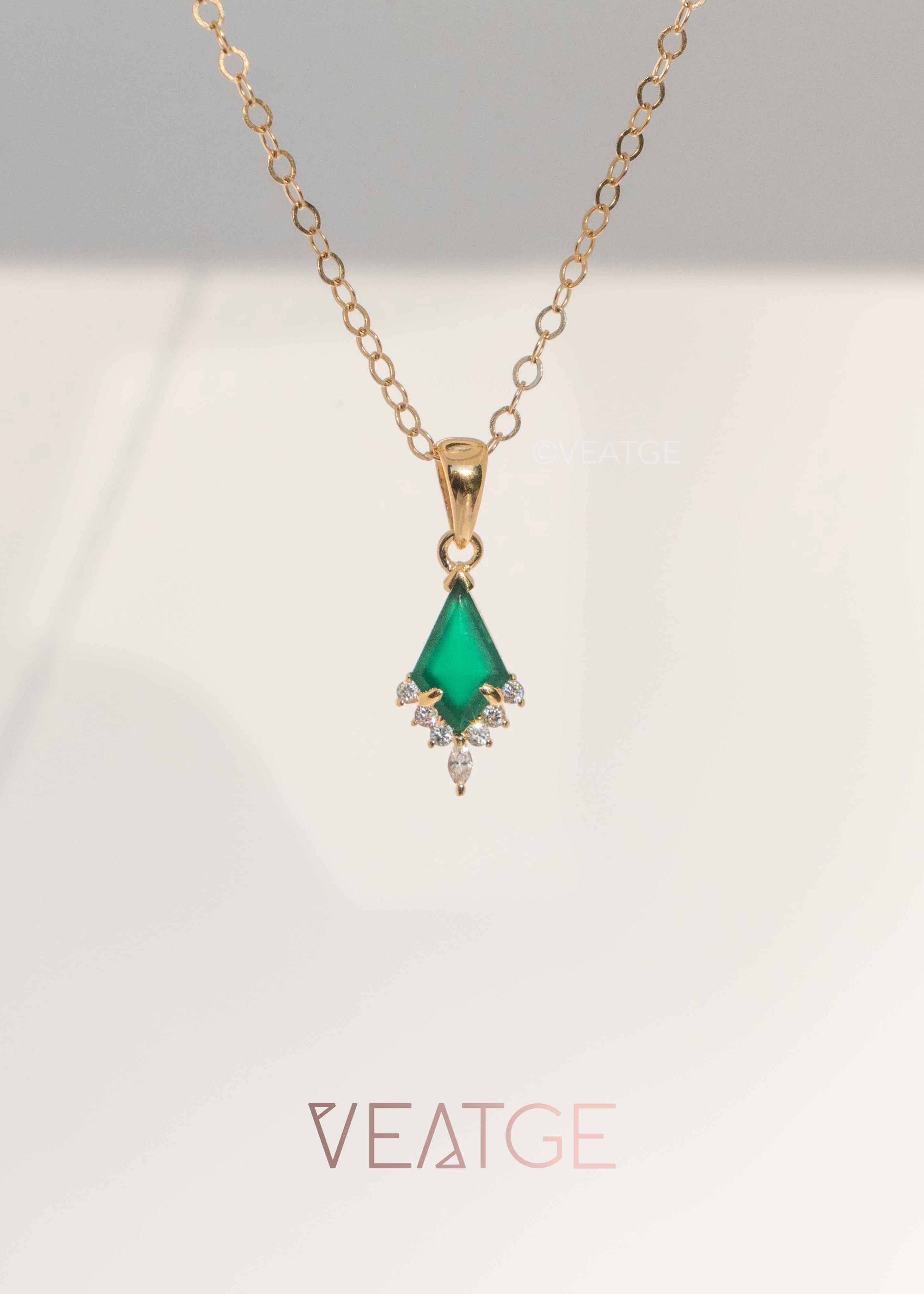 Unique Kite Necklace in 14k Gold Filled, Natural Gemstone, Emerald Green Color, Birthday Anniversary Christmas Gift Women, Handmade Jewelry