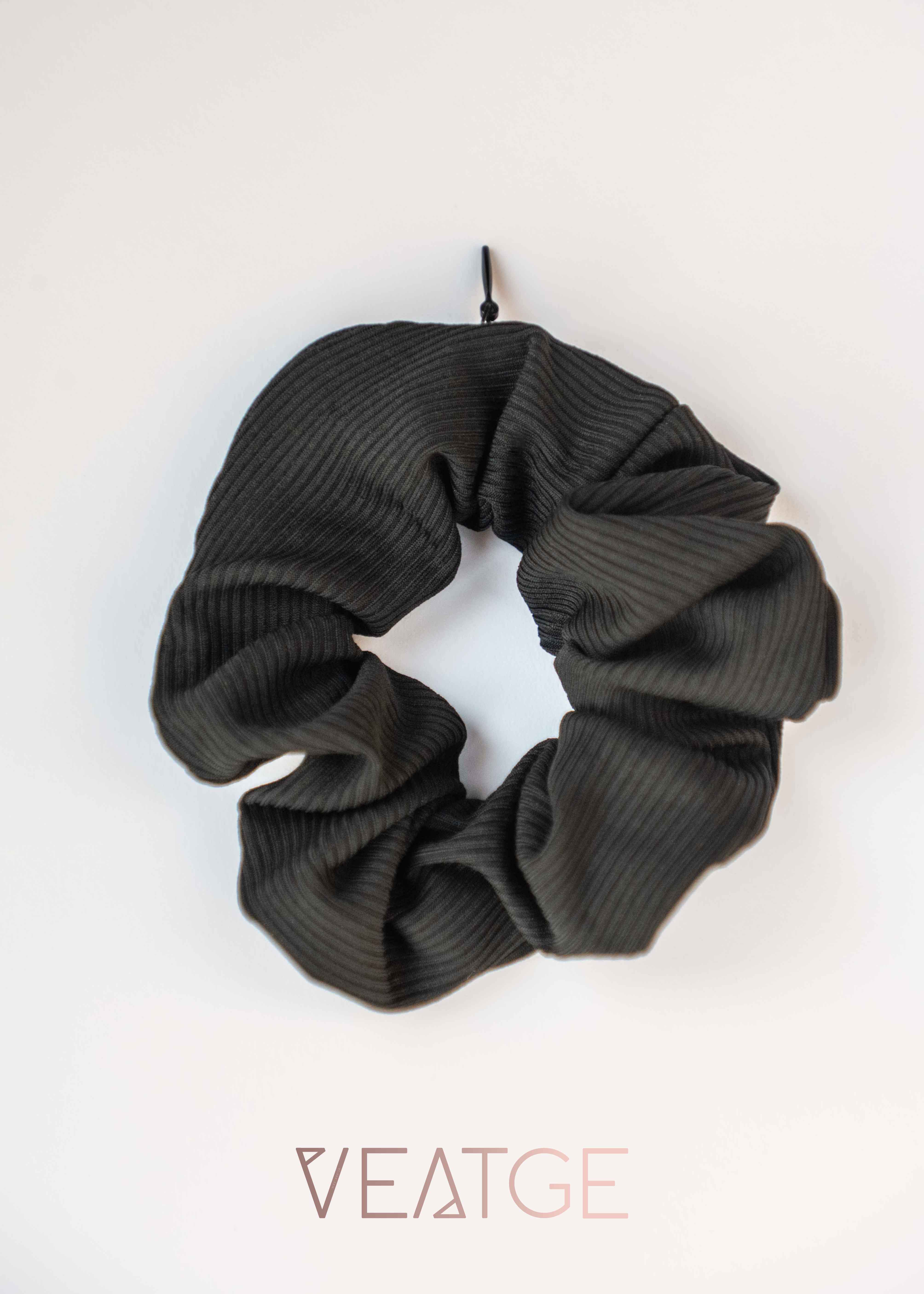 Scrunchie With Hidden Jewelry Pocket