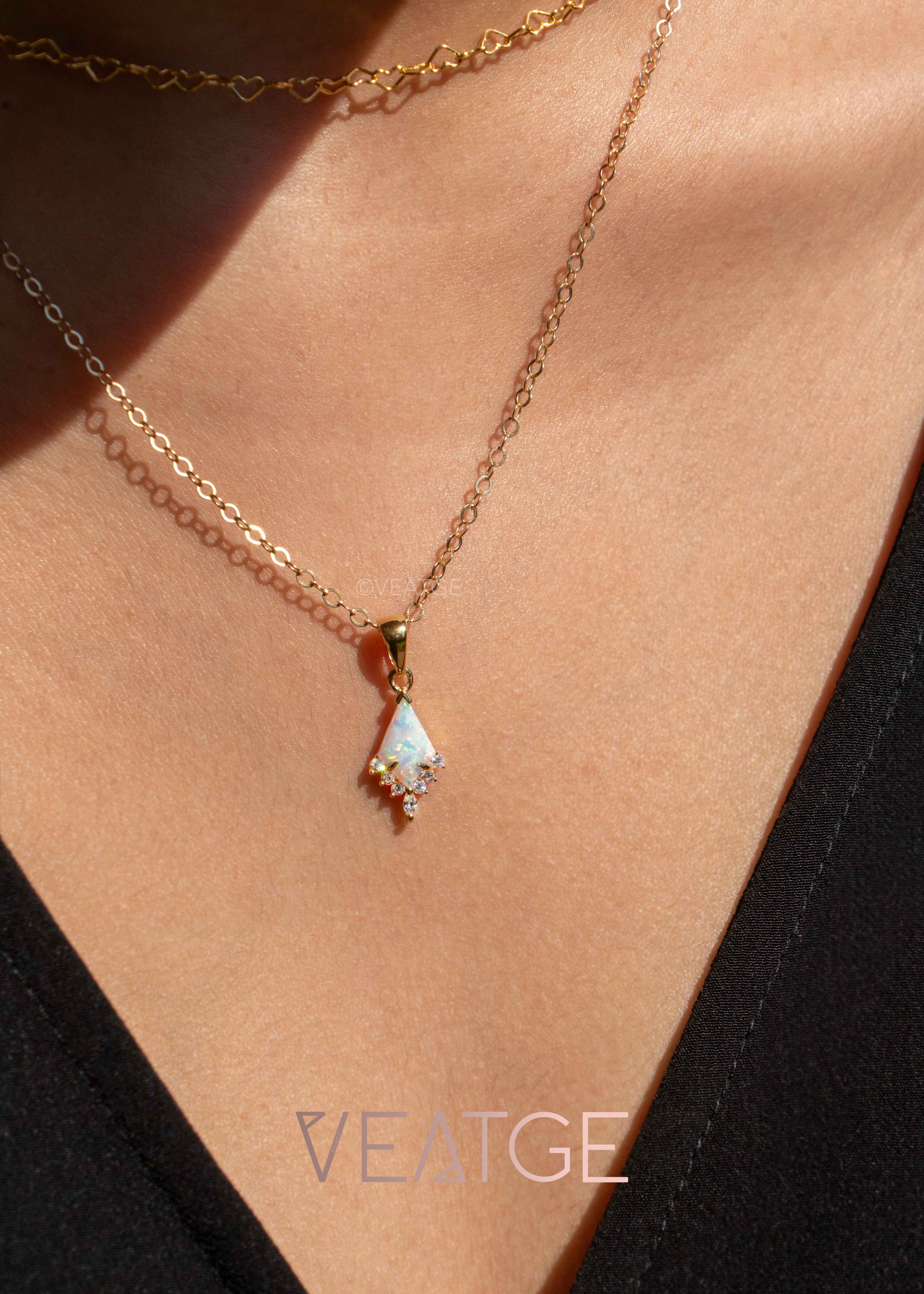 KITE OPAL NECKLACE GOLD VEATGE