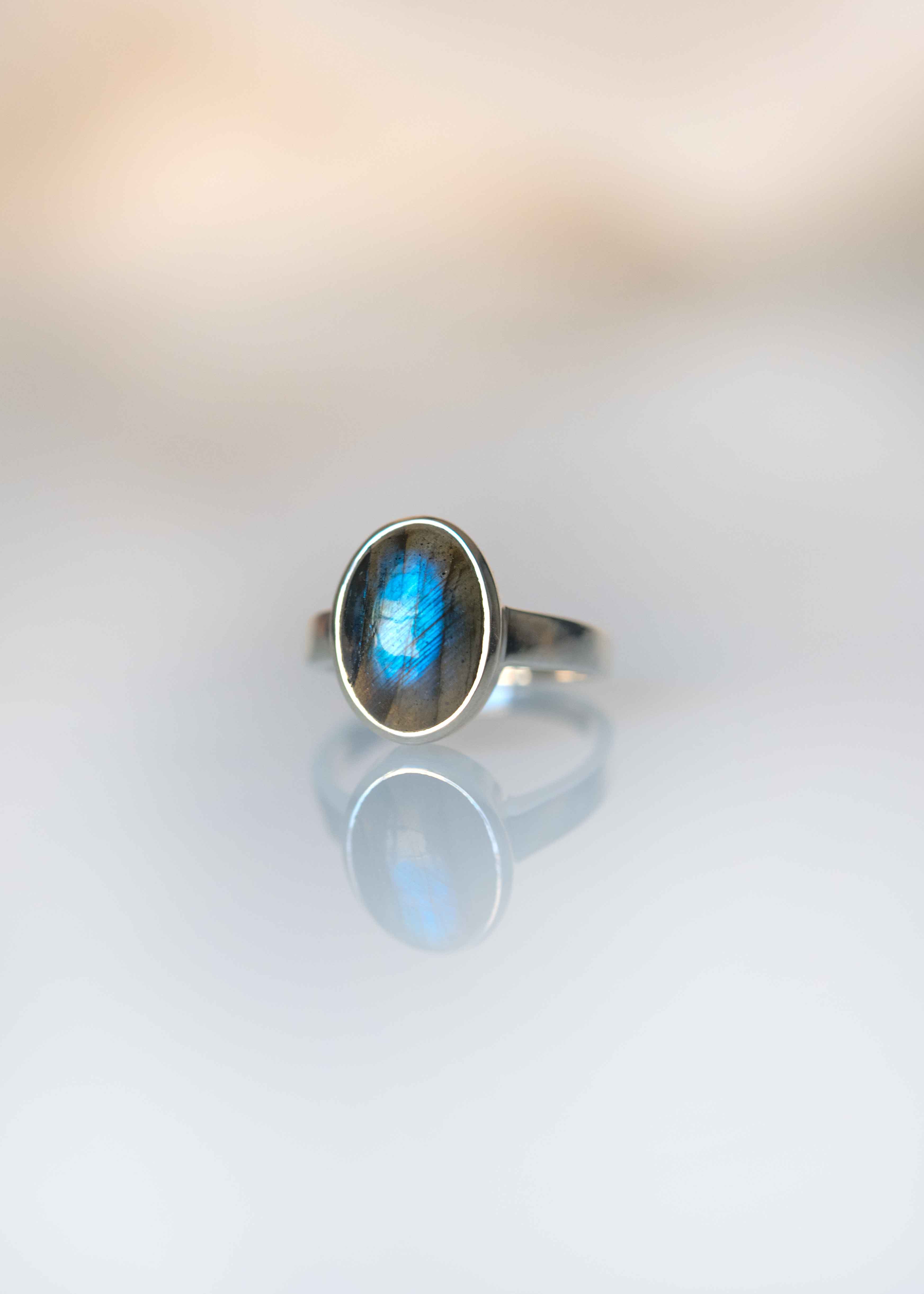 Silver Labradorite Ring with Blue Flash Natural Labradorite Gemstone Rings Gifts for Women