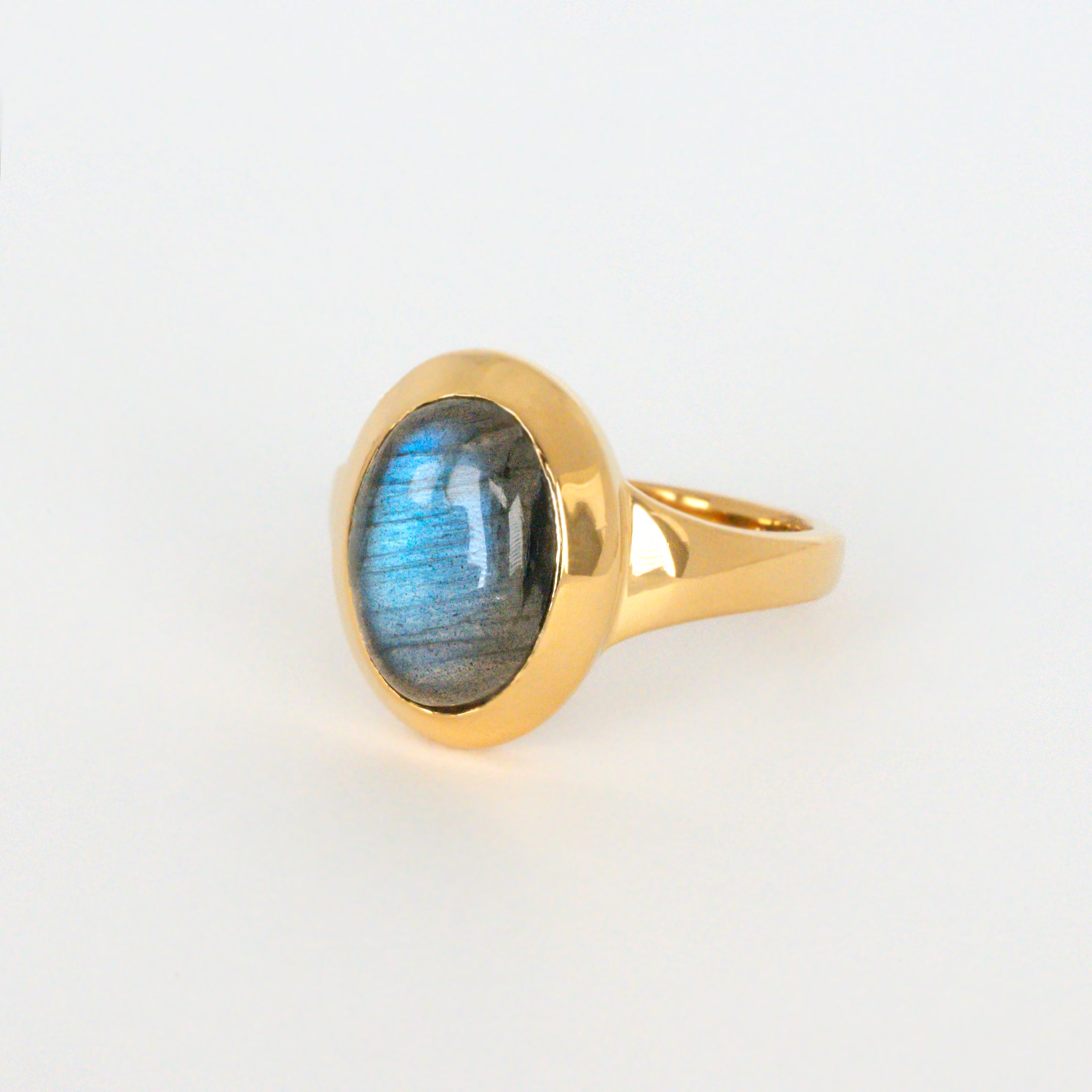 Blue Flash Large-Labradorite-Olive-Ring-Gold, Natural Dark Blue Labradorite Gemstone, Cocktail Ring, Statement Rings for Women