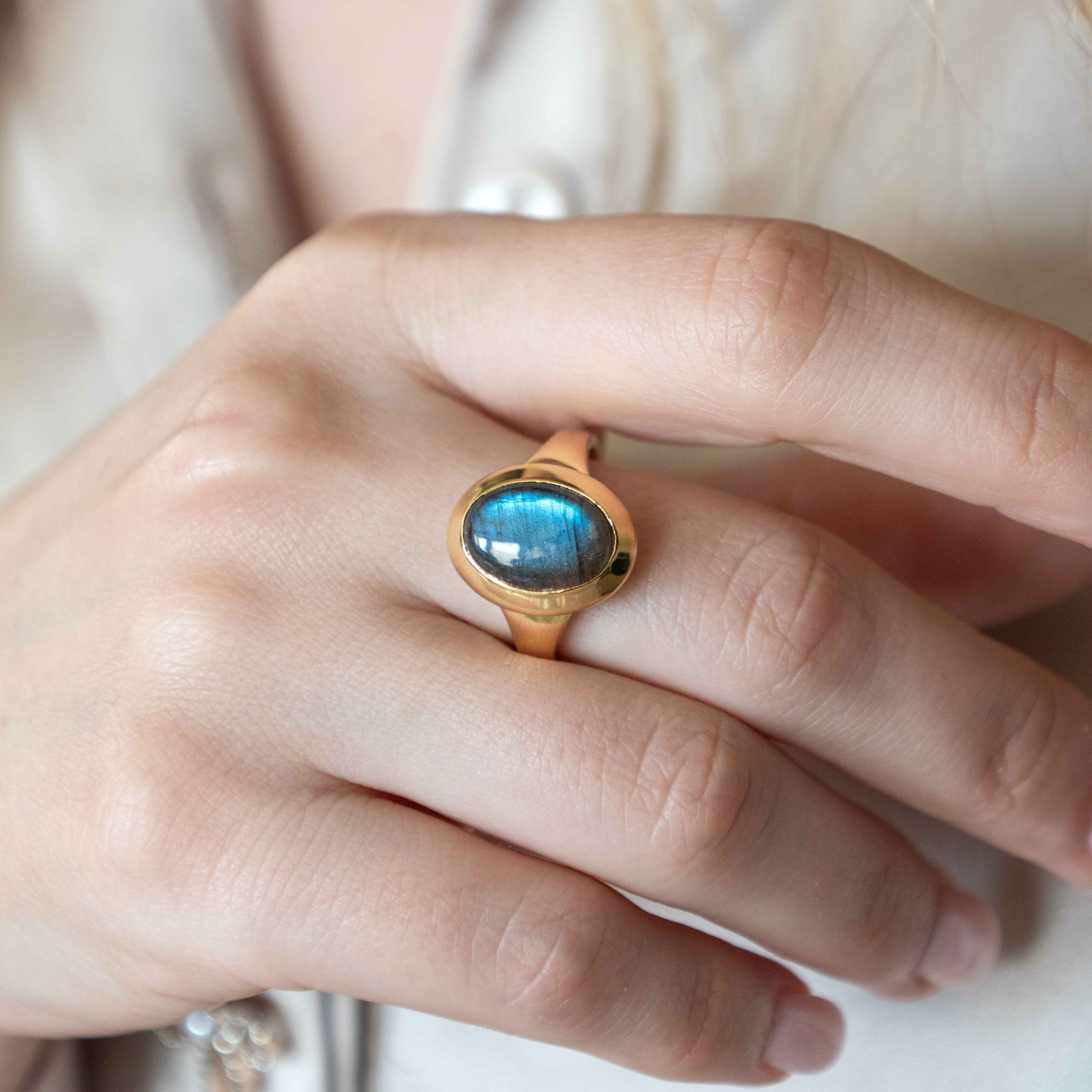 Deep Blue flash Labradorite Ring Gold, Large Chunky Natural flashy Labradorite Ring for Women, Anniversary Birthday Christmas Gifts for Her