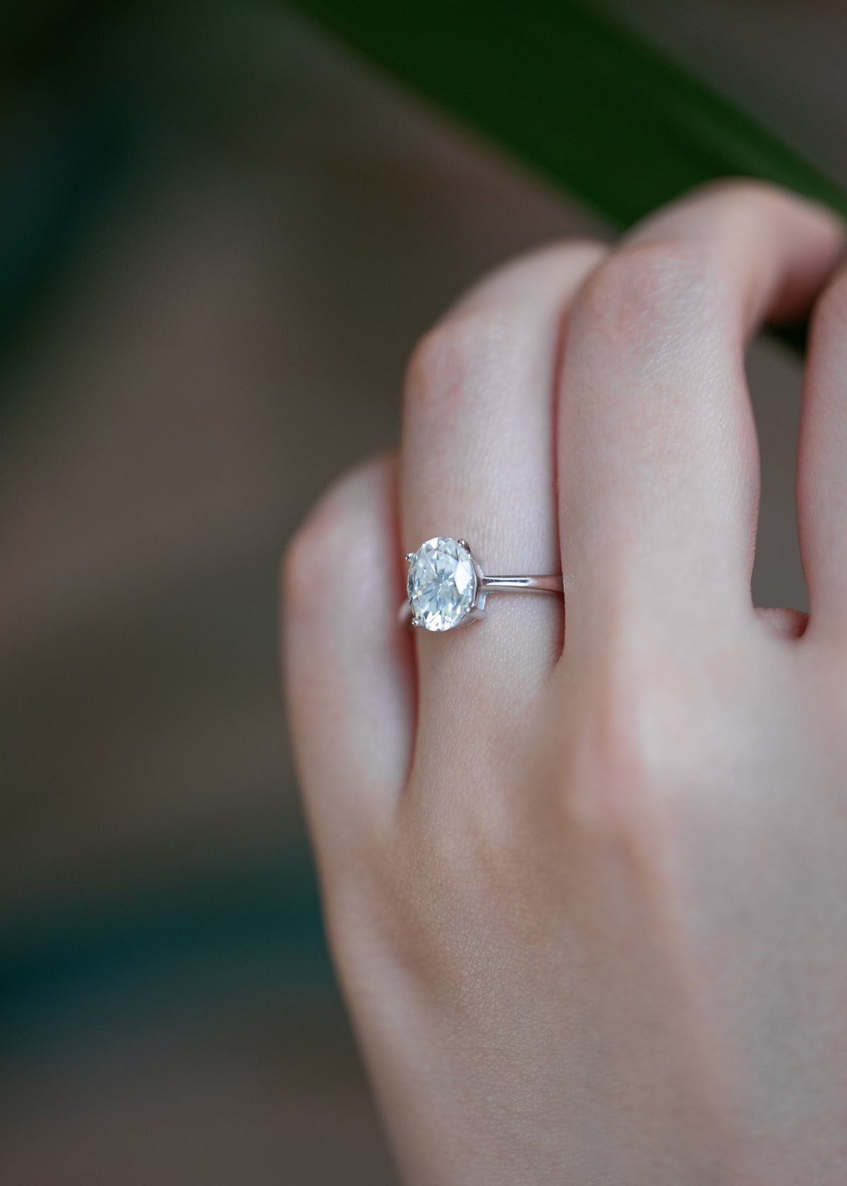 2ct Moissanite Oval Engagement Ring in 925 Sterling Silver for Wife Girlfriend Promise Proposal Travel Ring