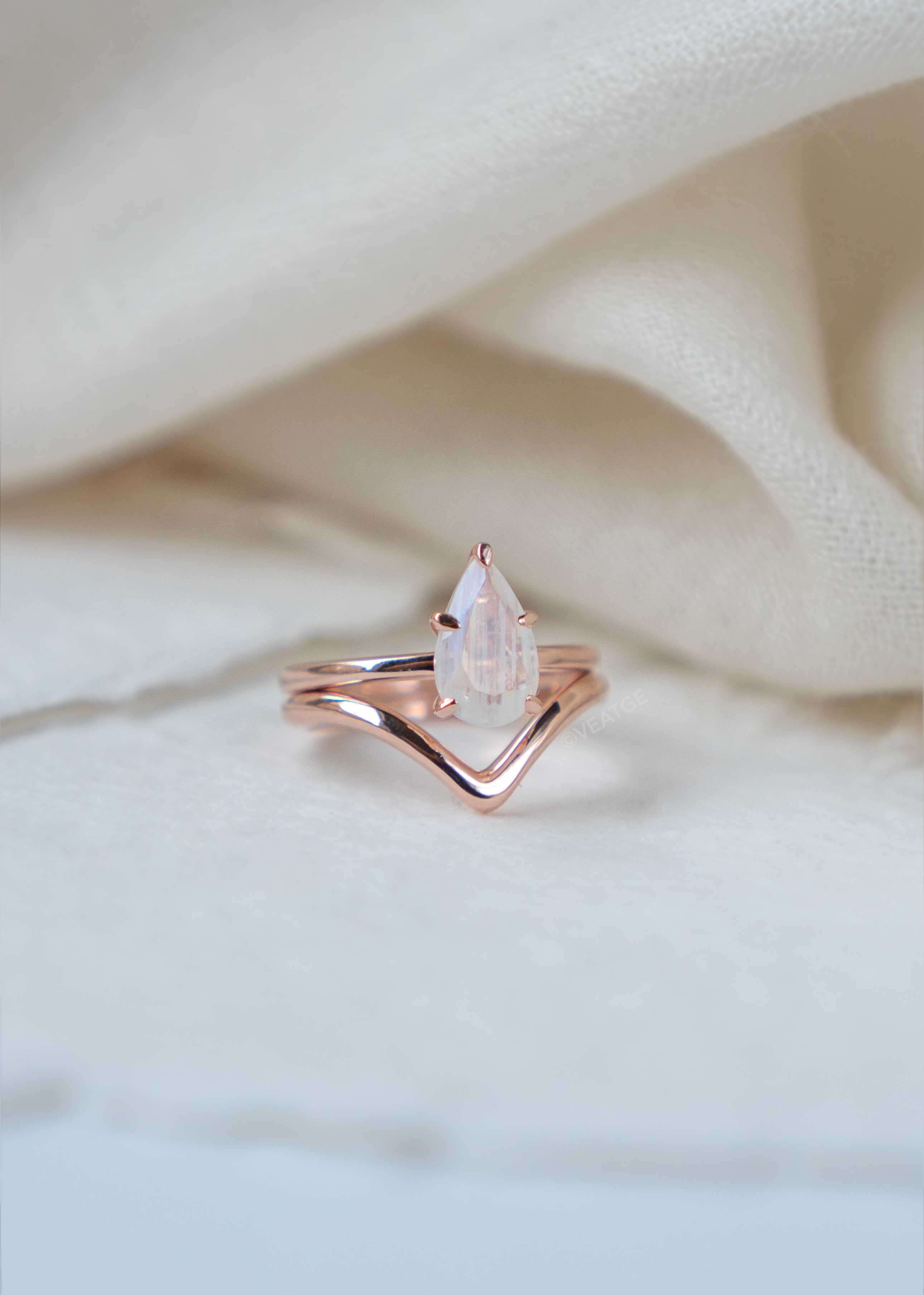 Pear Moonstone Ring, Natural Gemstone Rainbow Moonstone Ring Minimalist Engagement Gifts for Women, June Birthstone Ring