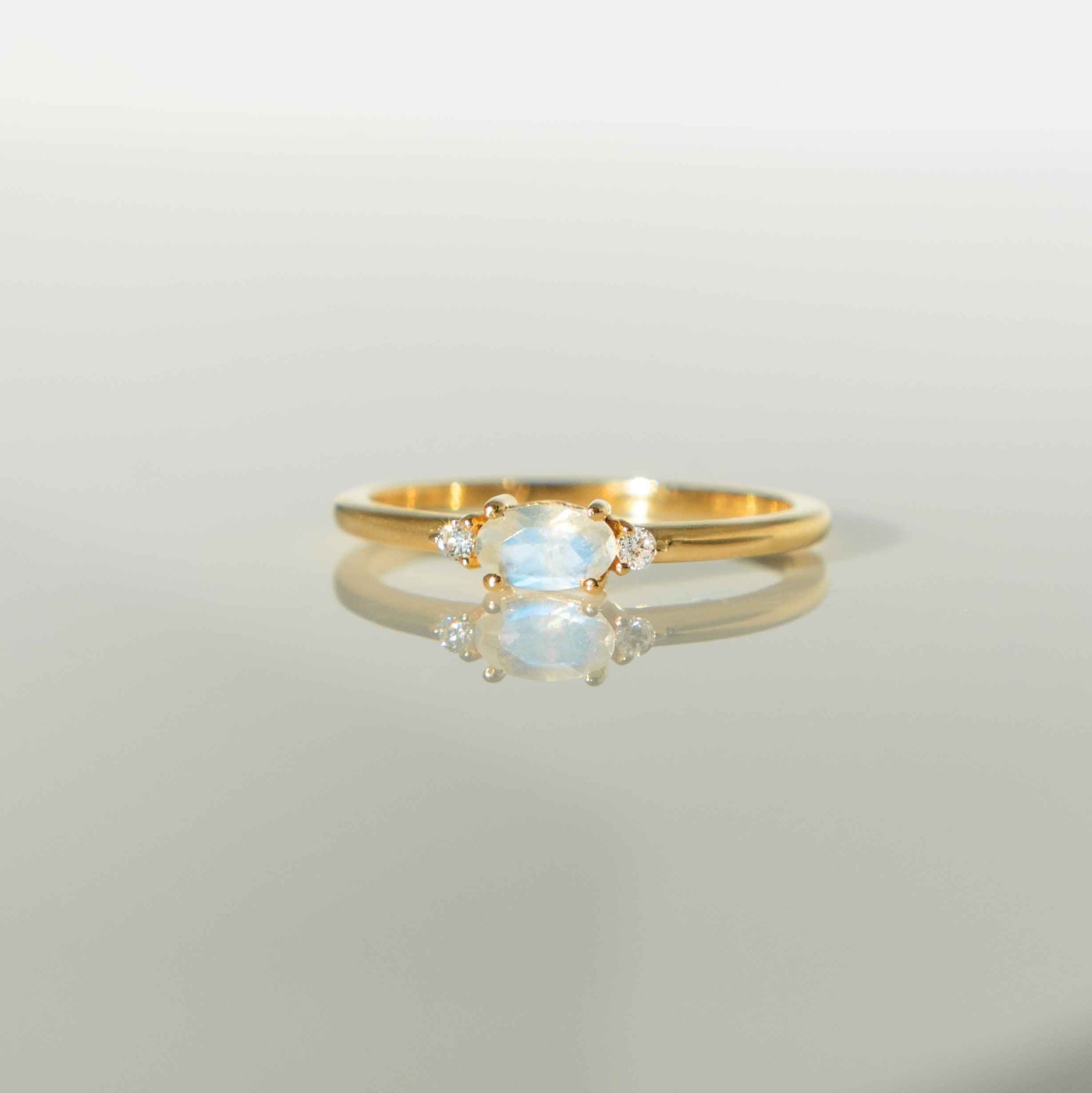 Moonstone Stacking Ring gold