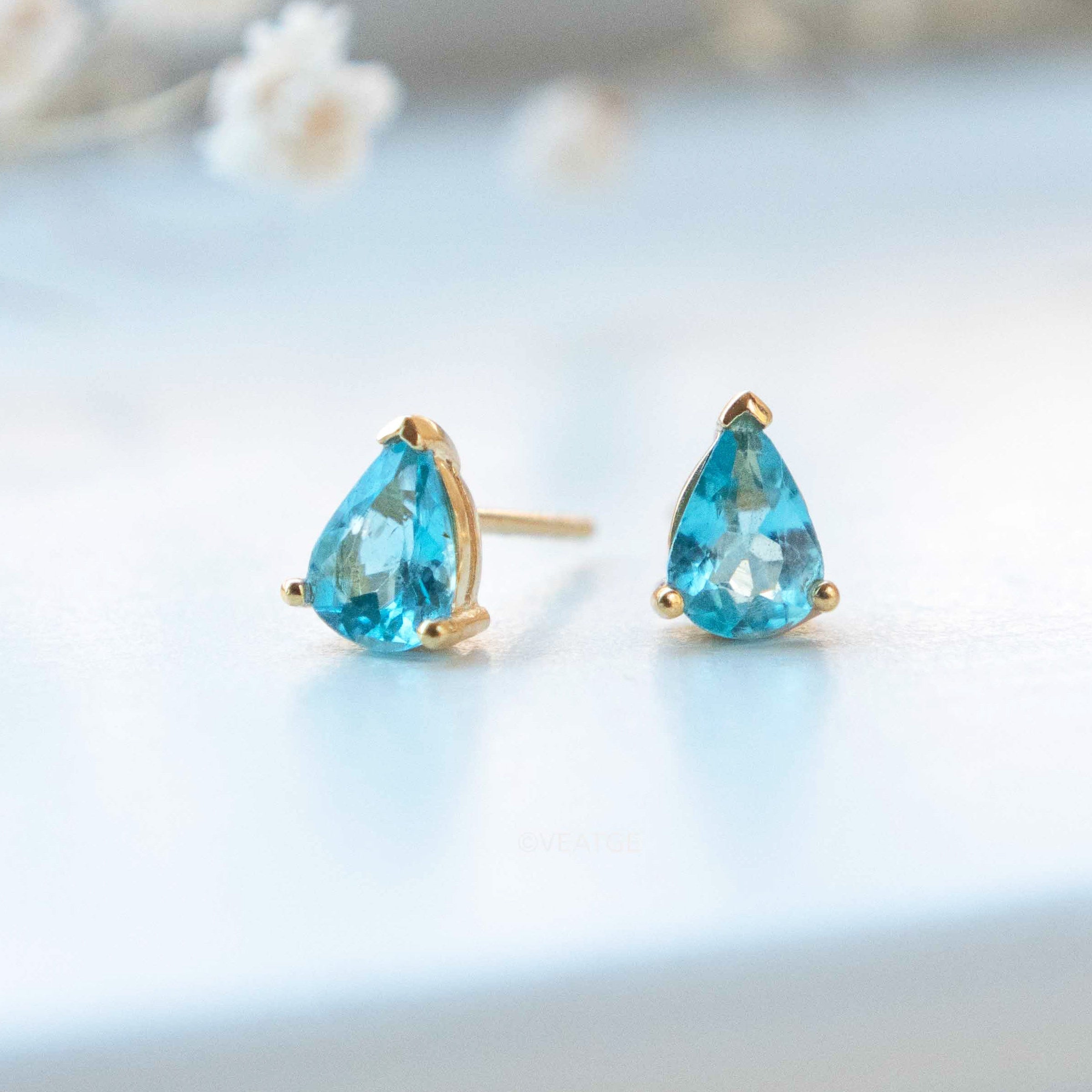 Paraiba Neon Blue Apatite Stud Earrings gold in Pear Shape Unique Gifts for Her