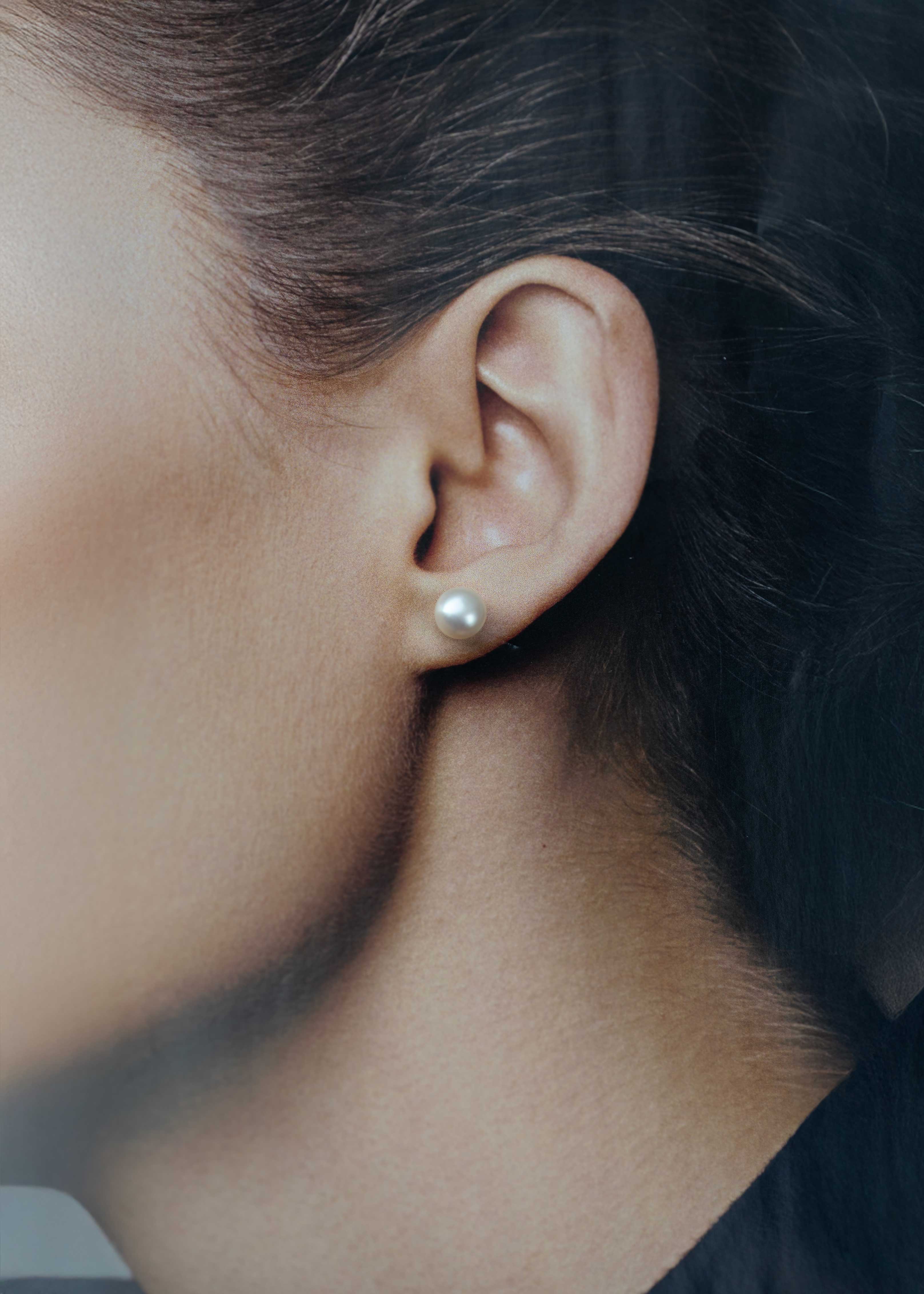 Pearl Stud Earrings gold4