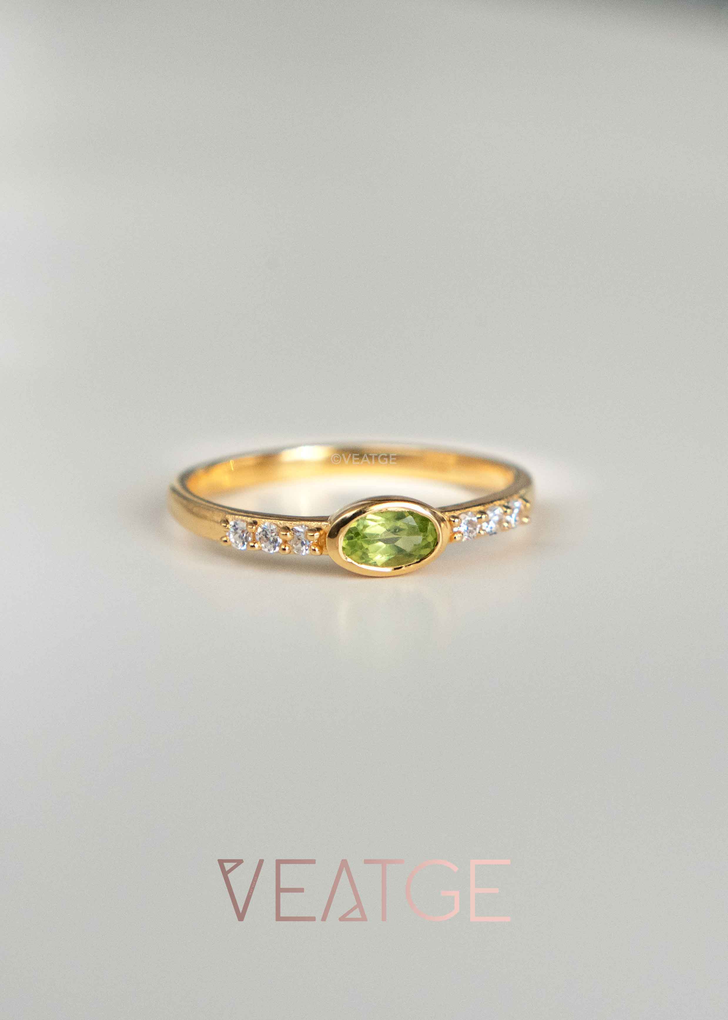 Genuine Natural Peridot Birthstone Stacking ring gold Elise by Veatge