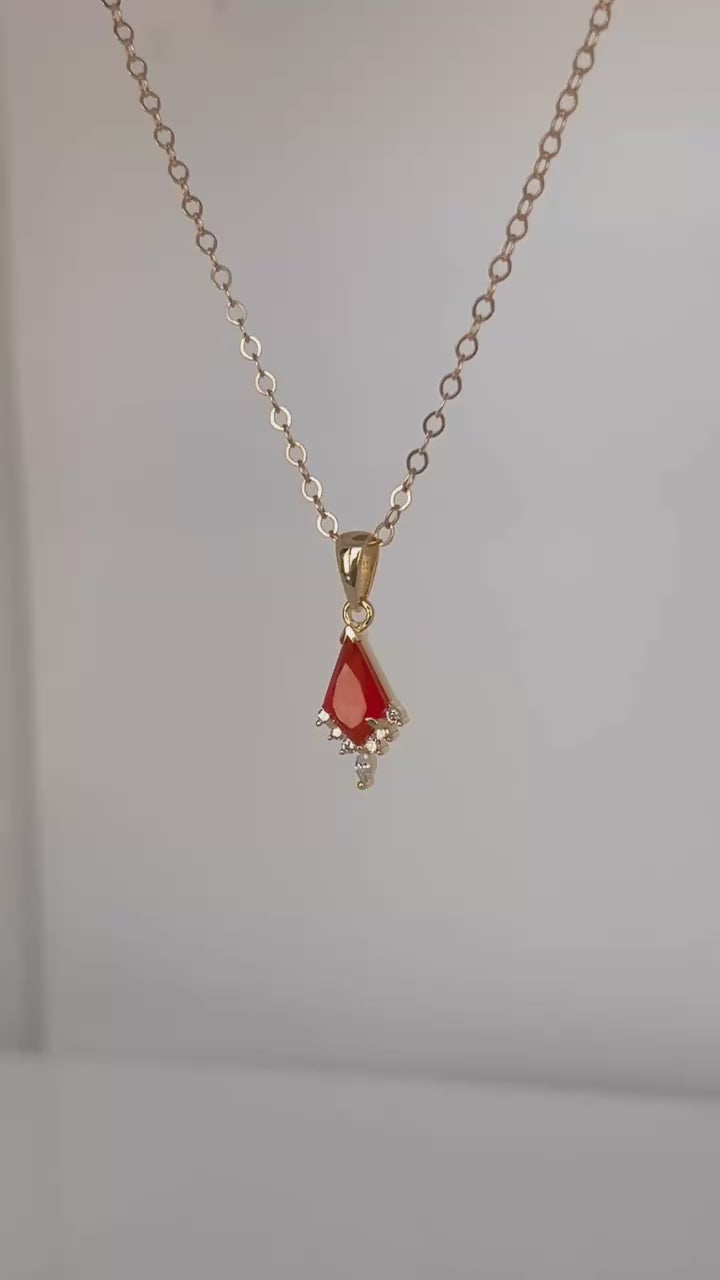 CARNELIAN KITE NECKLACE