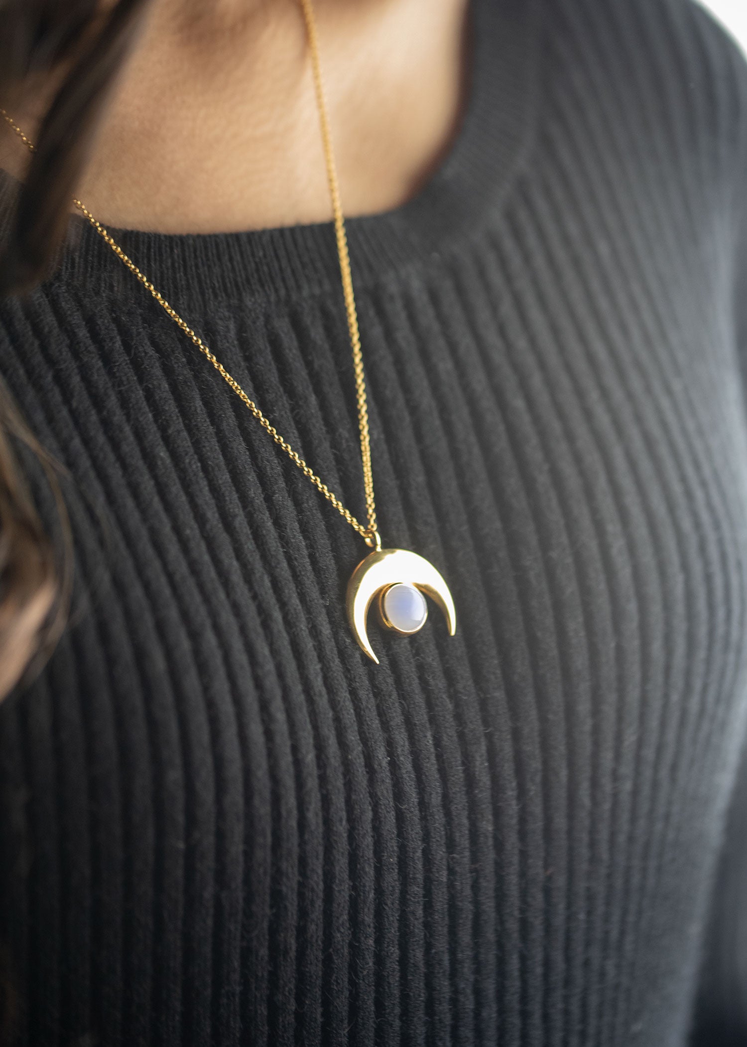 Crescent Necklace in Moonstone