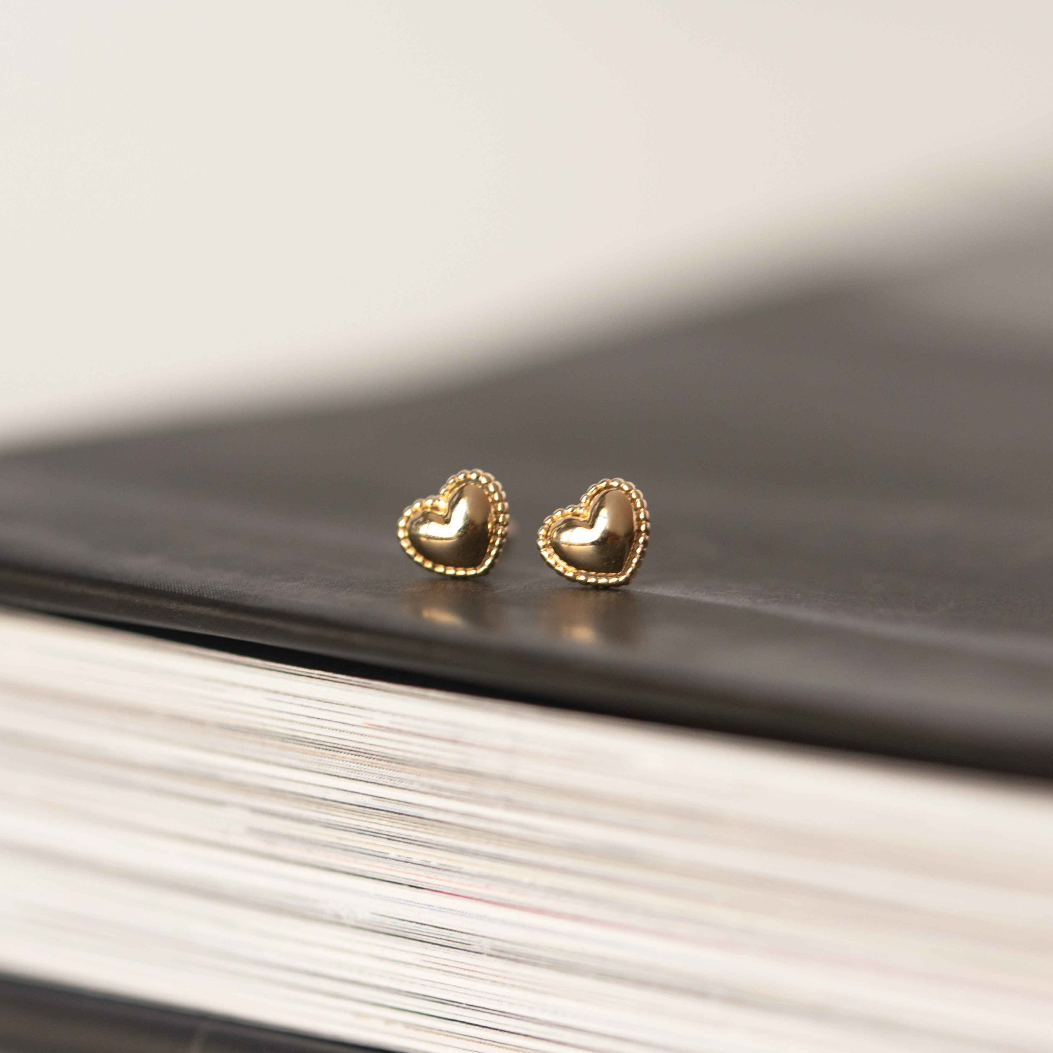 14k solid gold cartilage stud earrings