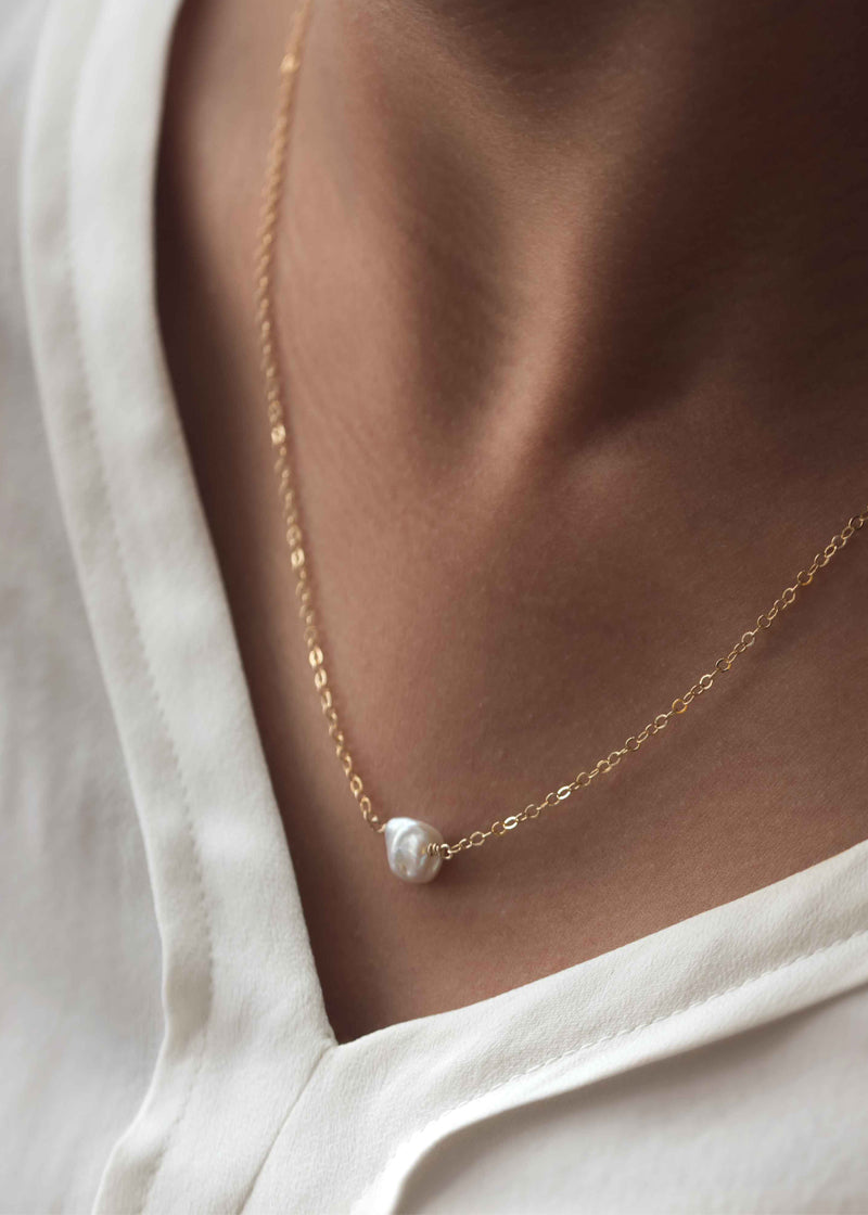 Keshi Pearl Necklace in gold Gifts for women Dainty Minimal choker