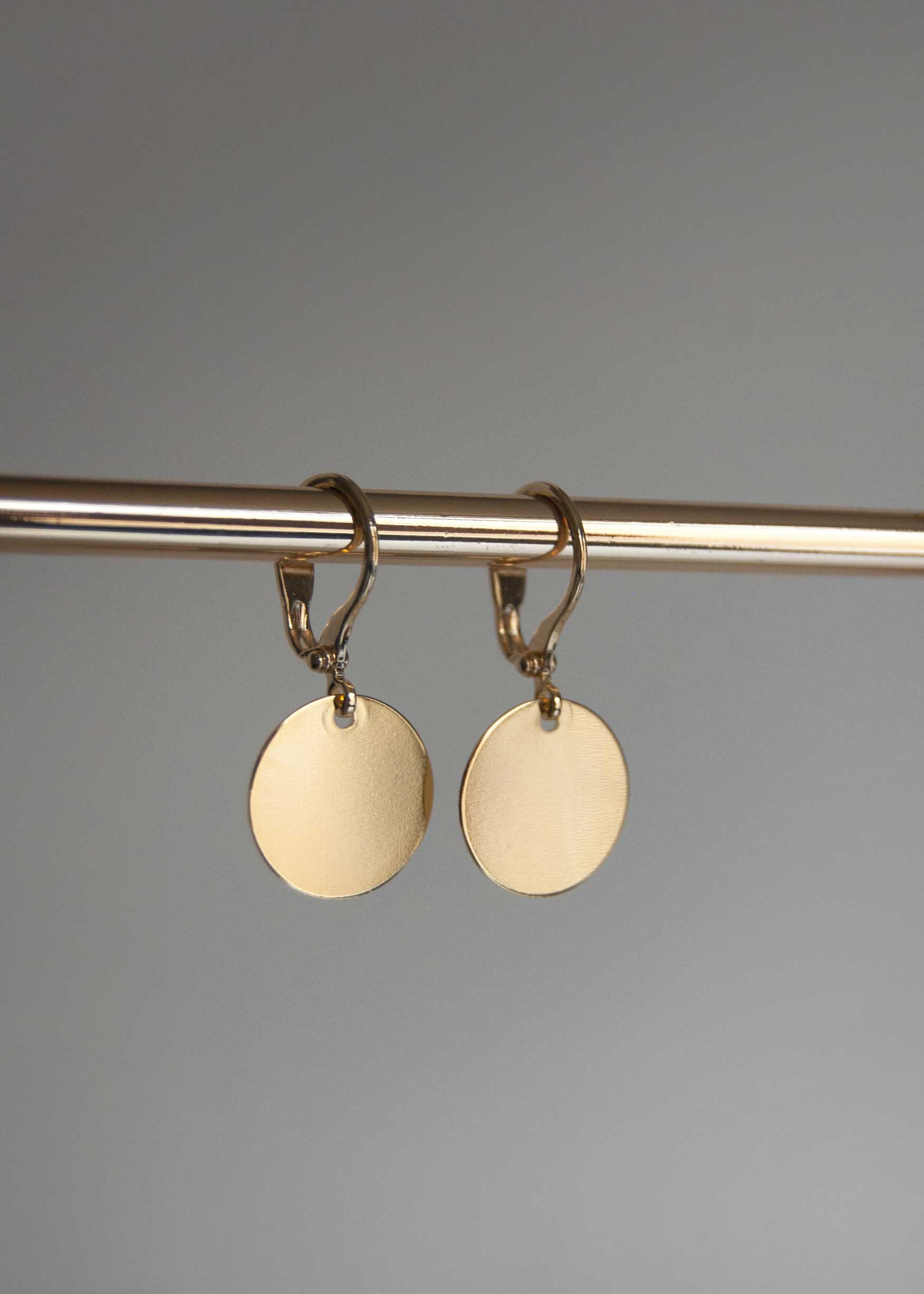 Gold Disc Earrings Medium, everyday earrings, simple gold earrings
