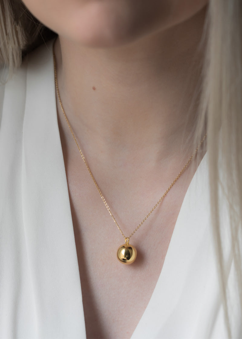 Minimal Ball Necklace in Gold