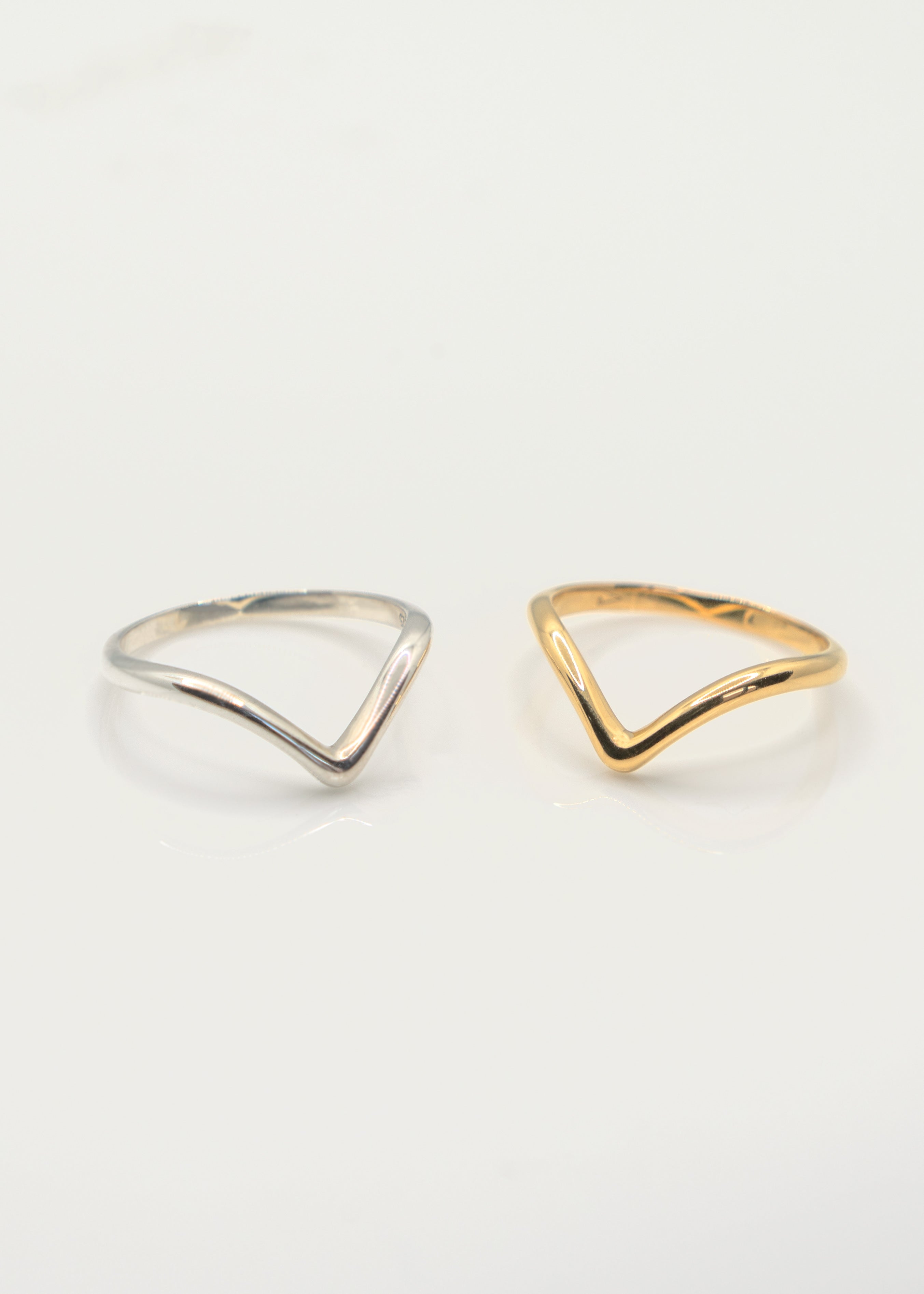 Plain Peak Ring Chevron V Pointy Curved Stackable Wishbone Ring Stacking in Silver Gold Rose Gold