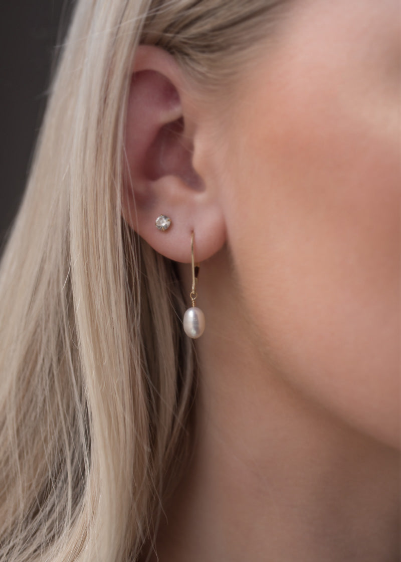 Pearl Drop Earrings, freshwater pearl drops, simple drop earrings, bridesmaids earrings