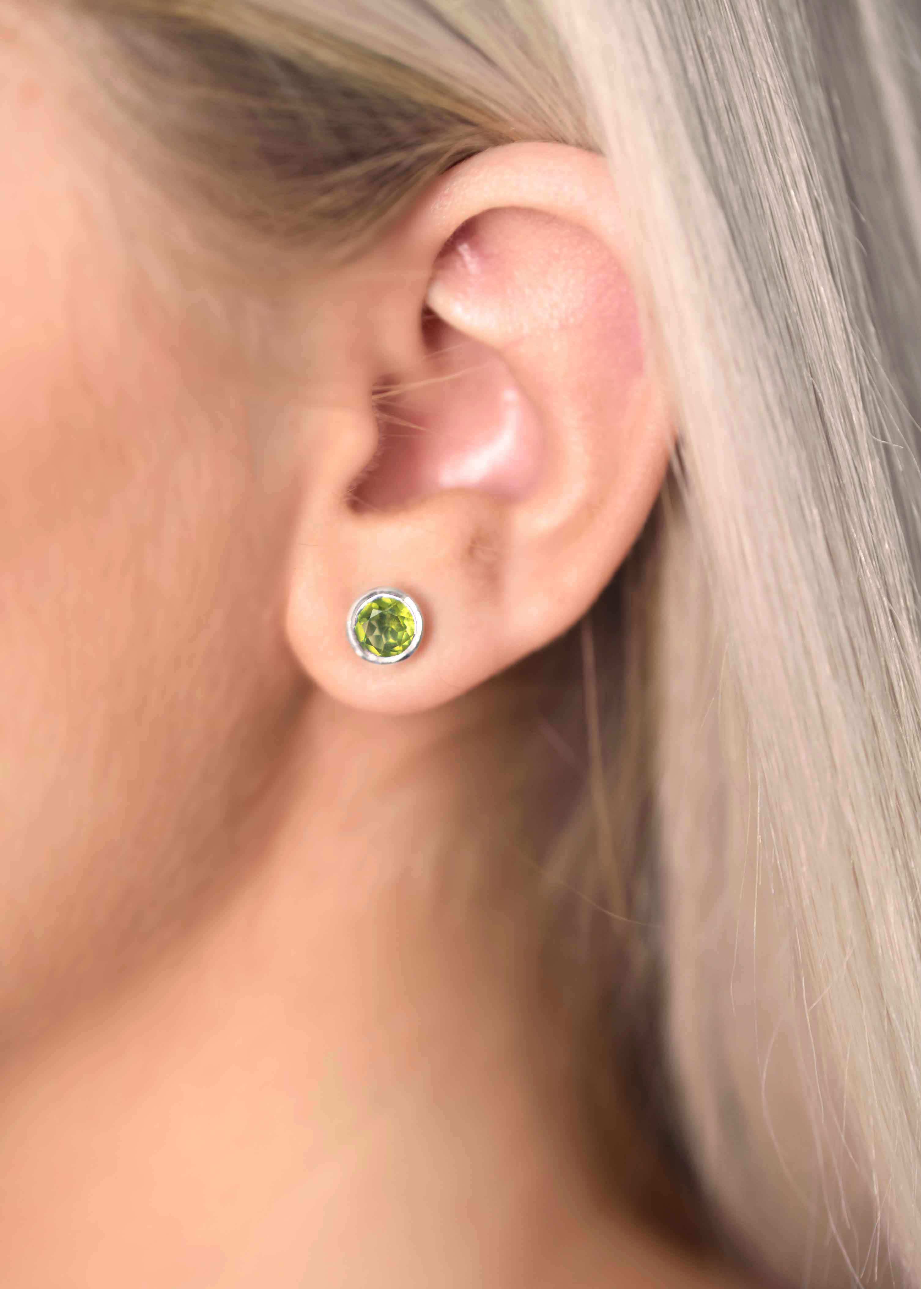 Peridot Medium Stud Earrings - Silver