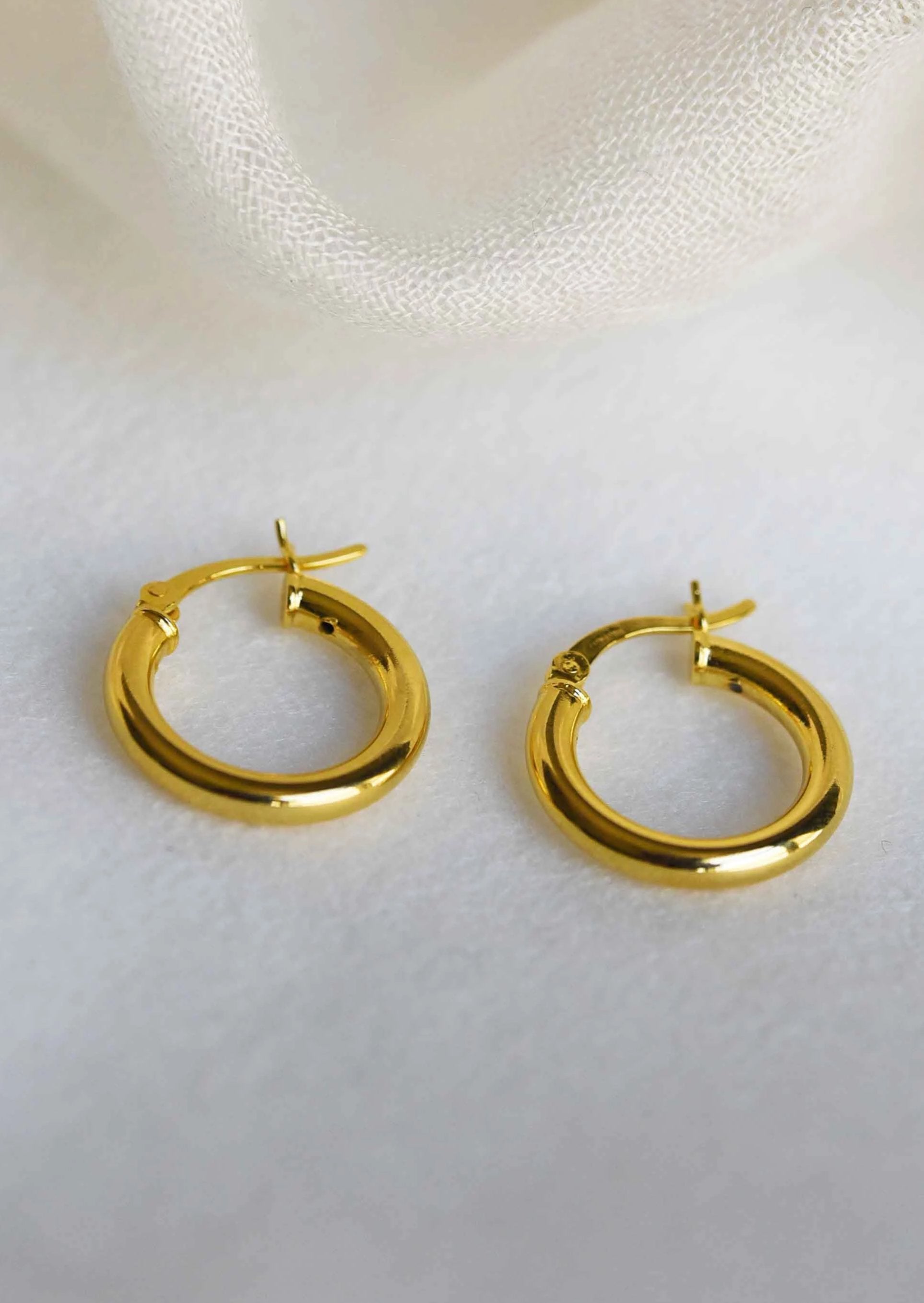 18k gold hoop earrings, gold medium hoops