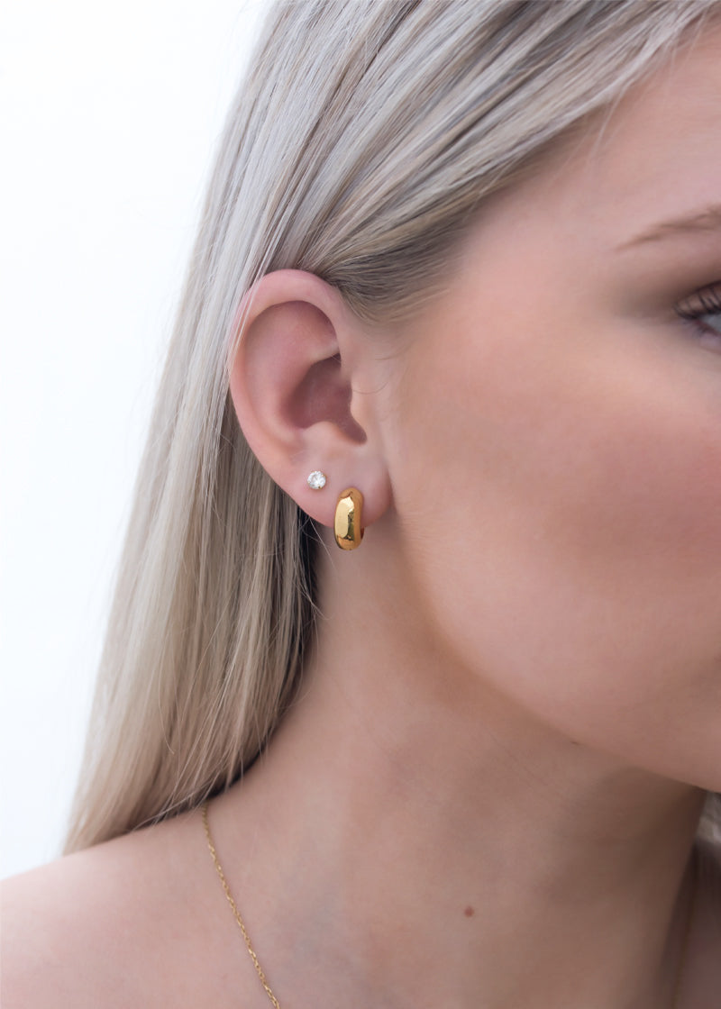 Gold Delicate Flower Hoop Earrings - Lovisa