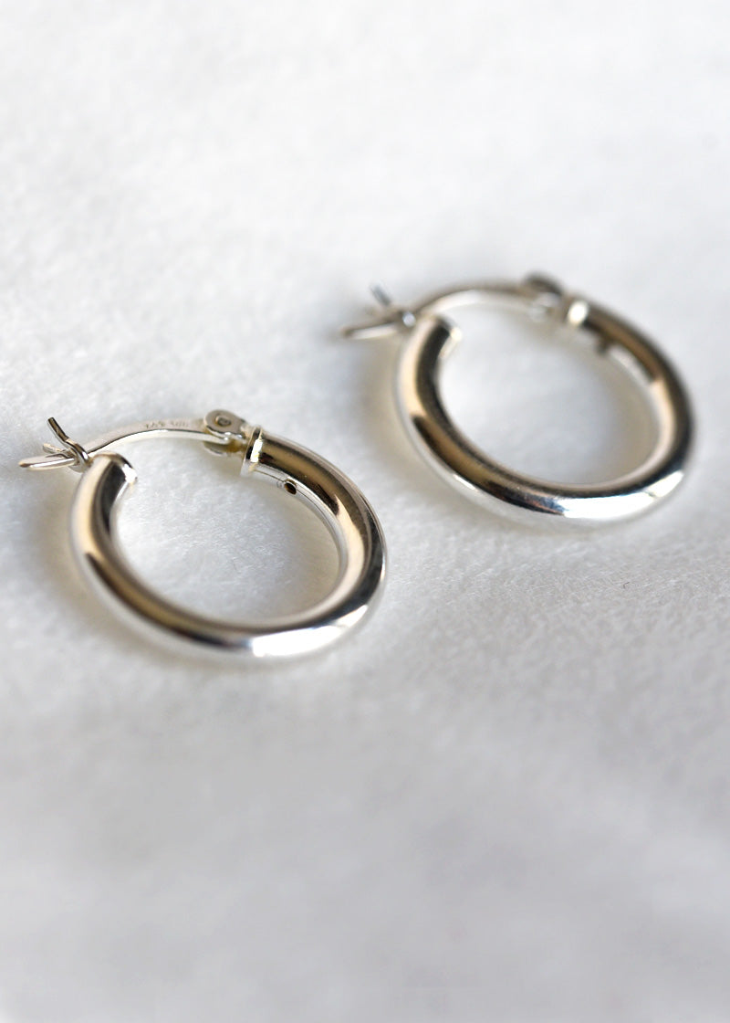 Medium Simple Sterling Silver Round Hoops Earrings for women best gifts 